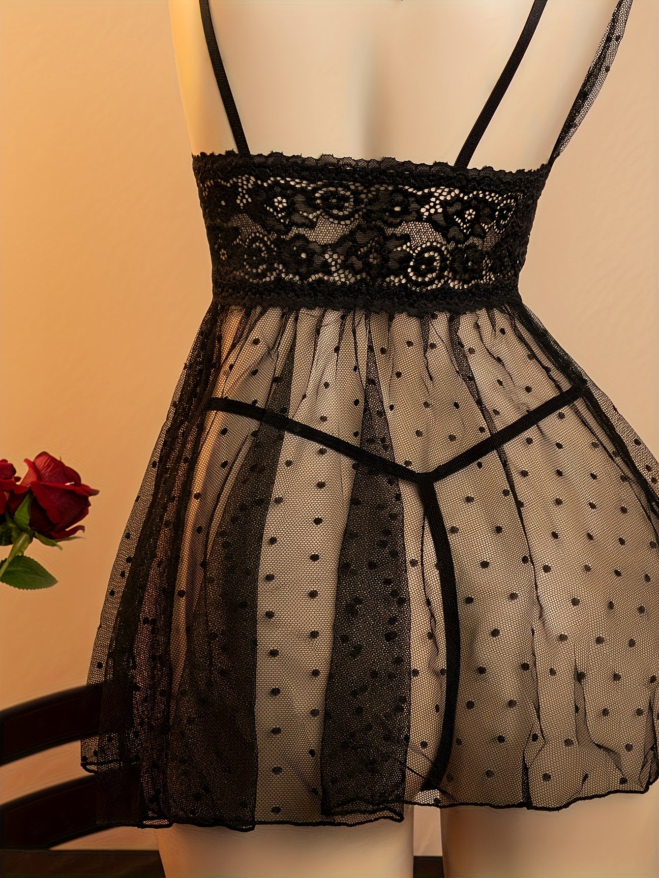 طقم لانجري أنيق وجذاب