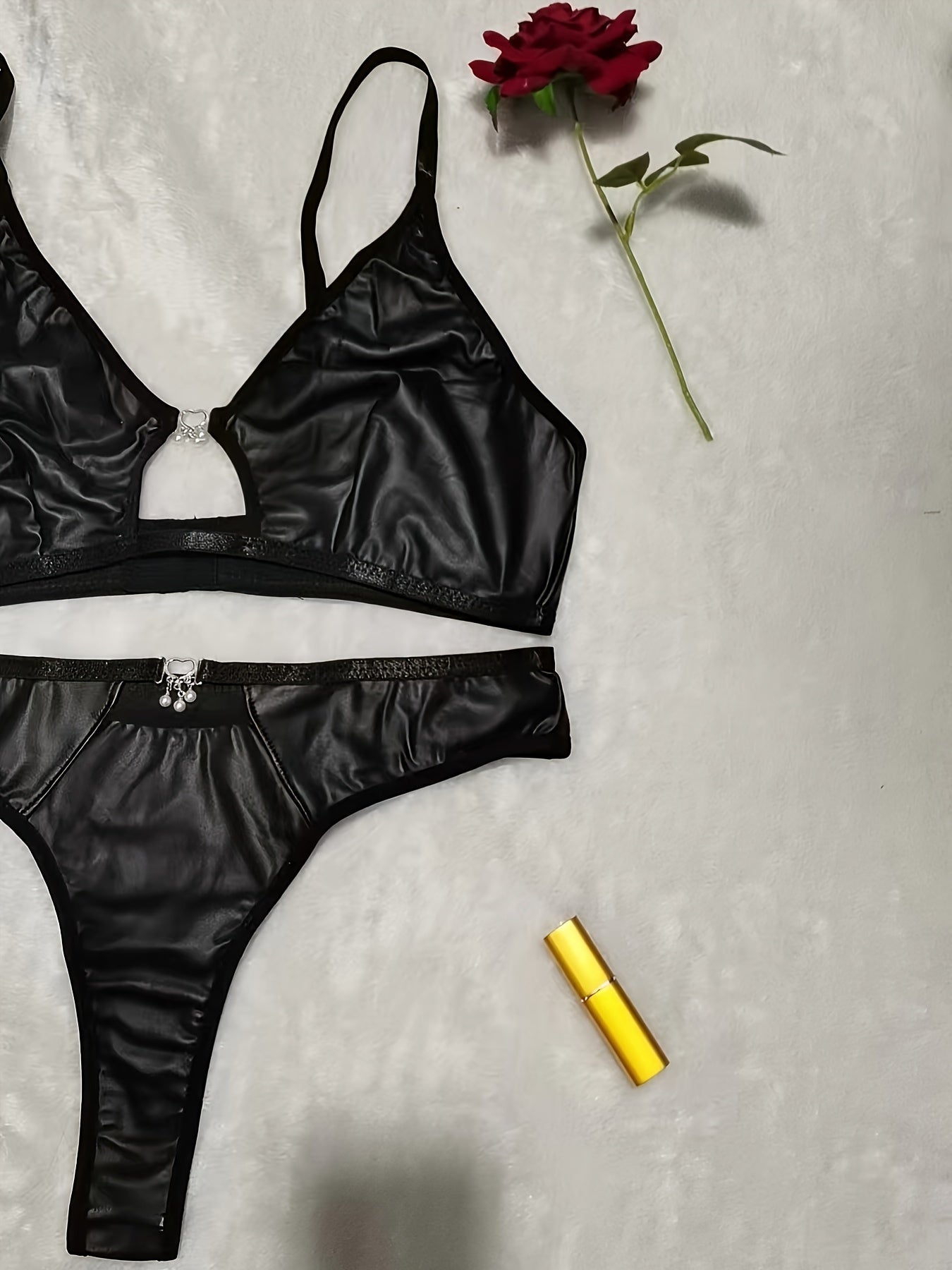 مجموعة ملابس داخلية أنيقة كبيرة الحجم - أسود