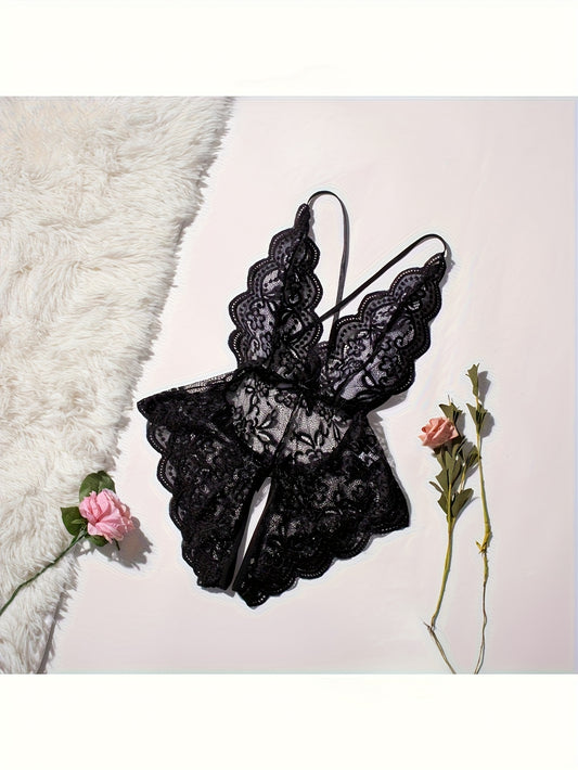 بدلة نسائية مثيرة بتصميم مفتوح