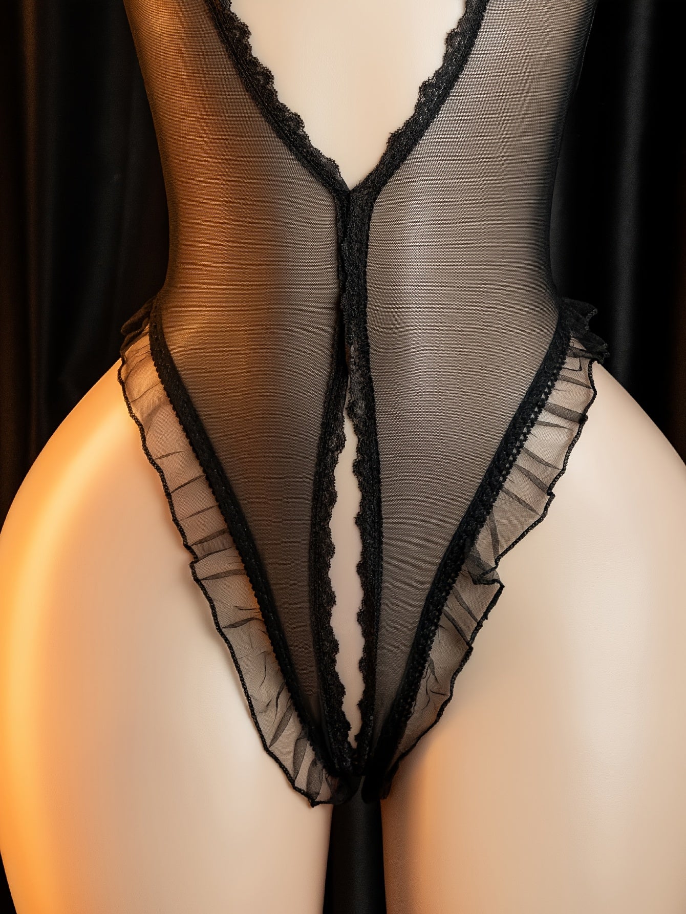 بودي سوت نسائي شفاف