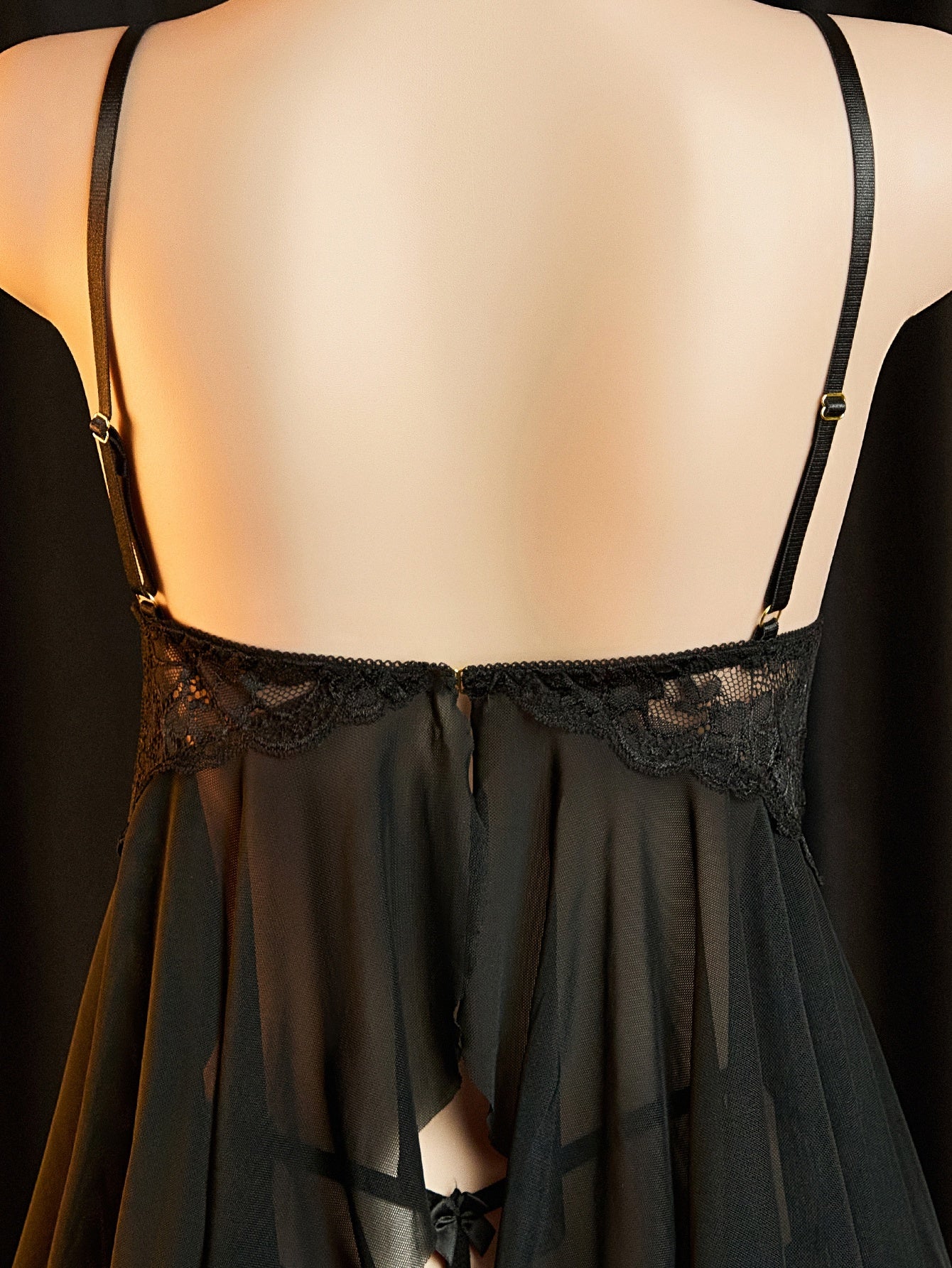 ملابس نسائية مثيرة