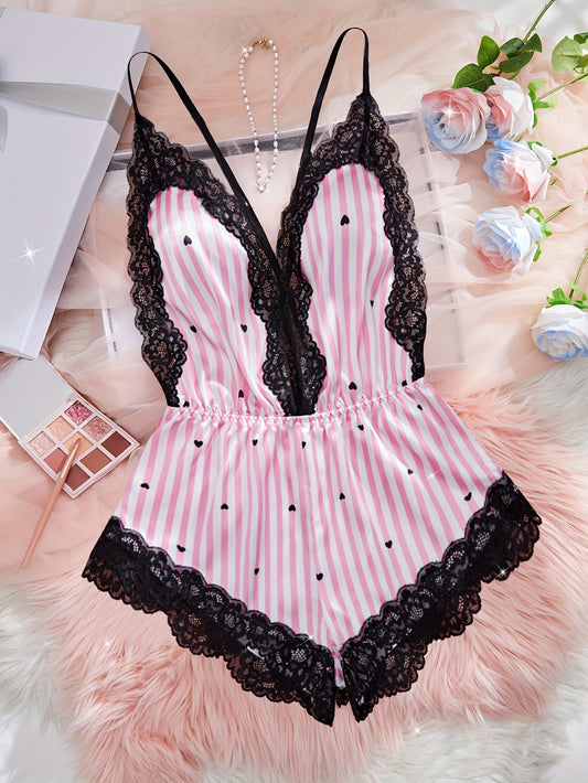 ثوب نوم وردي مزخرف