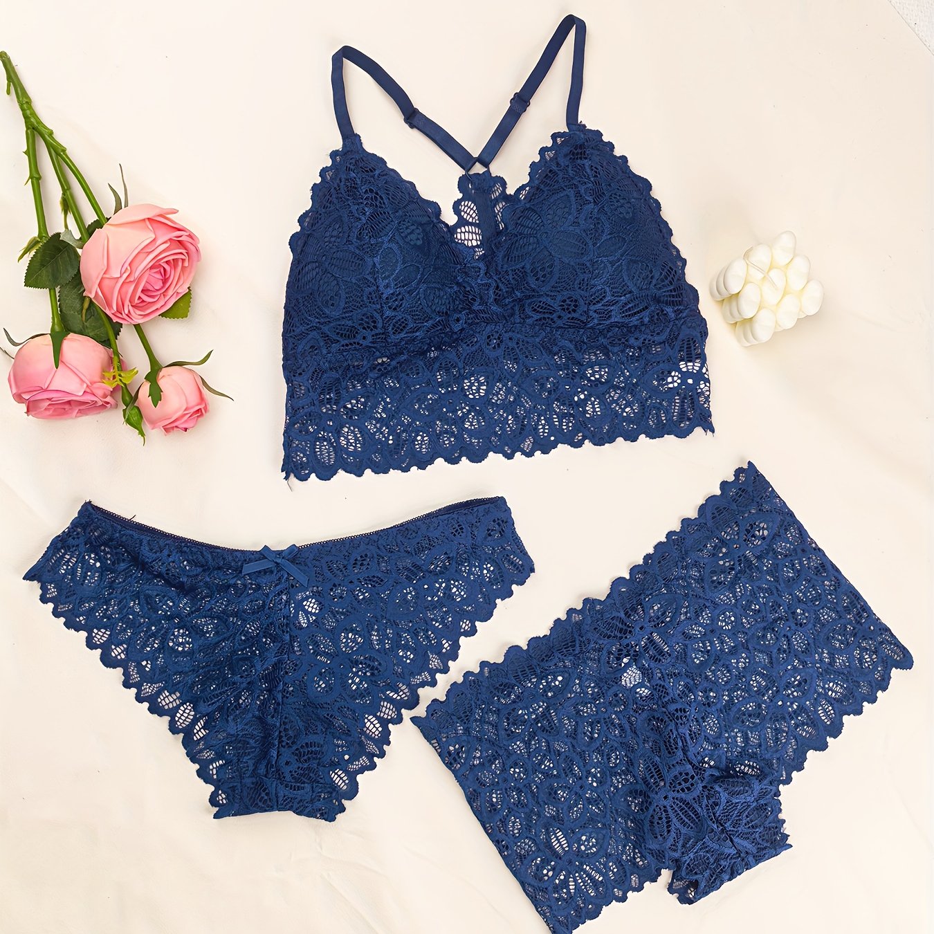 مجموعة لانجري نسائي دانتيل