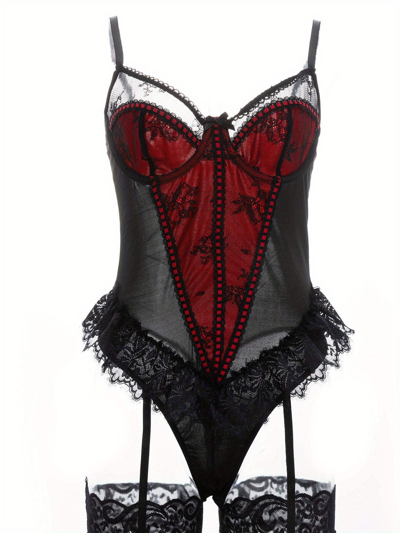 بدي مكون من 3 قطع مع دانتيل