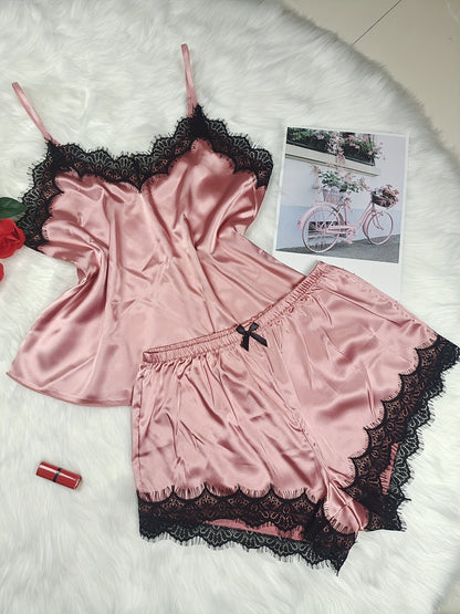 طقم بيجامة نسائية مثير