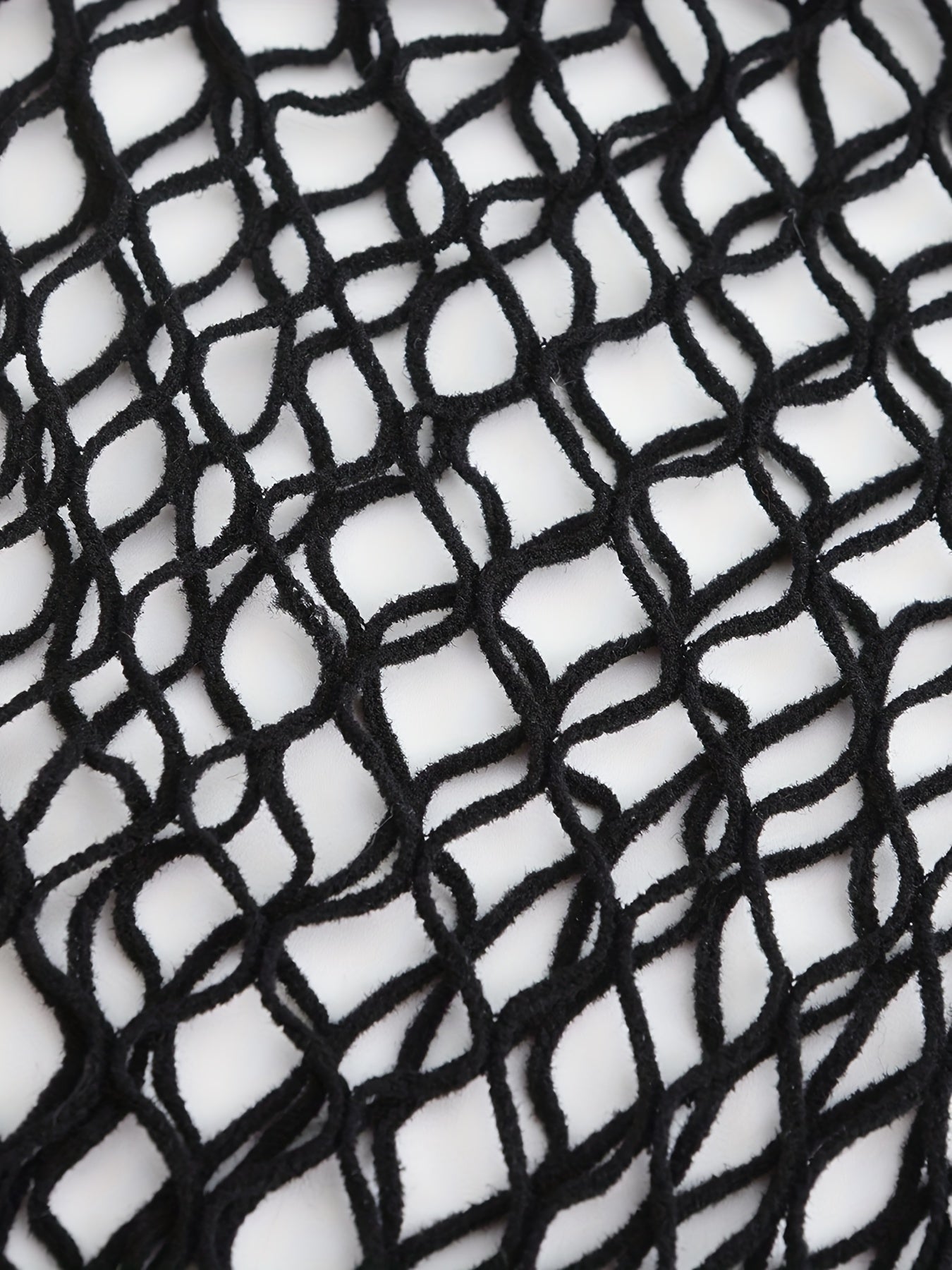 بدلة نسائية مثيرة بشبكة