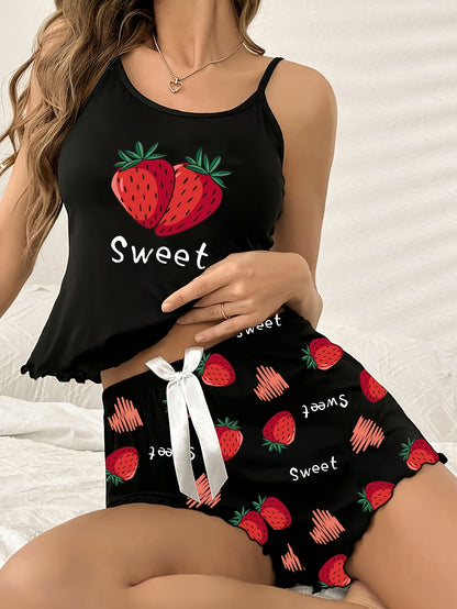 طقم بيجاما نسائي بطباعة فراولة