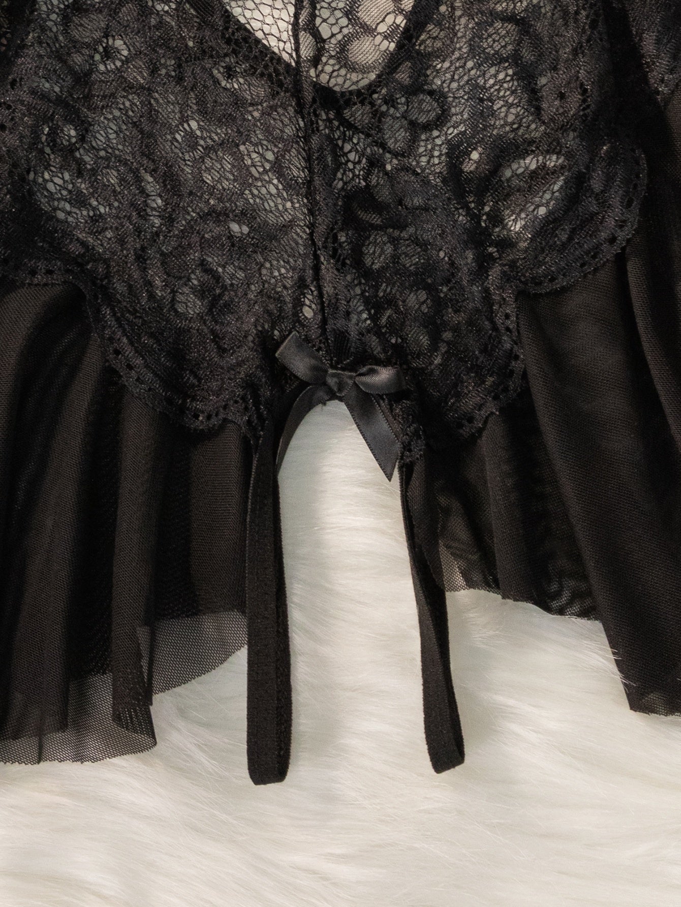 بدلة مثيرة بظهر مفتوح