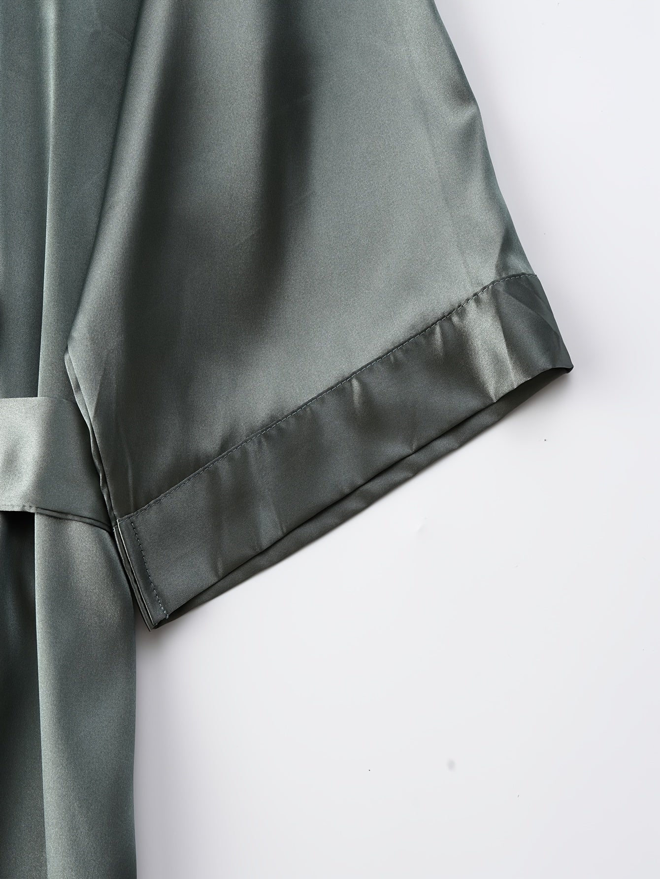 روب وصيفات أنيق