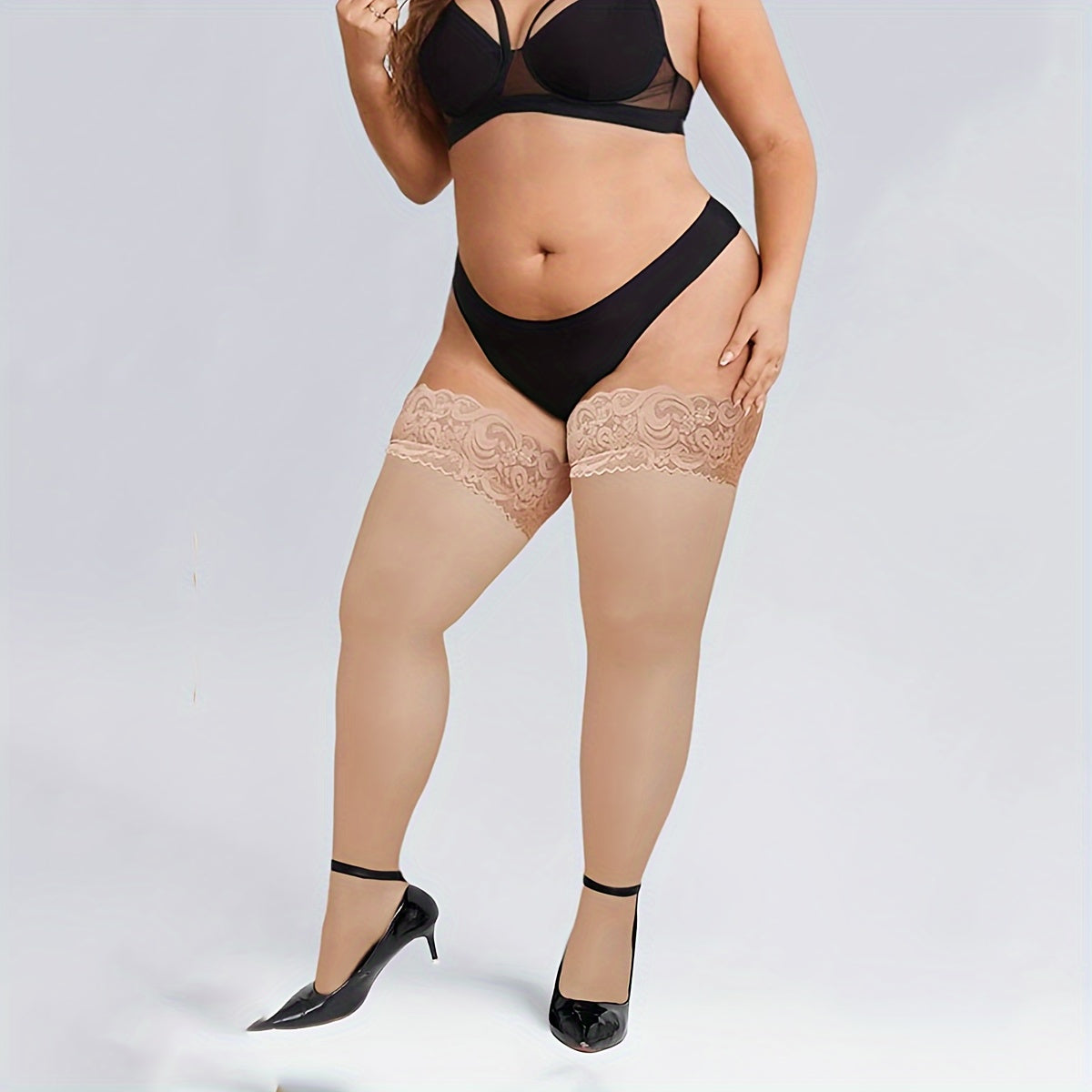 جوارب نسائية شفافة فوق الركبة