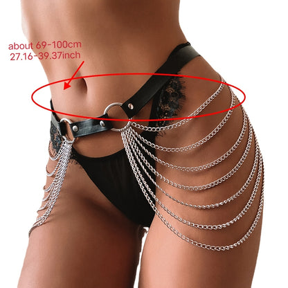 طوق جلدي بسلسلة معدنية