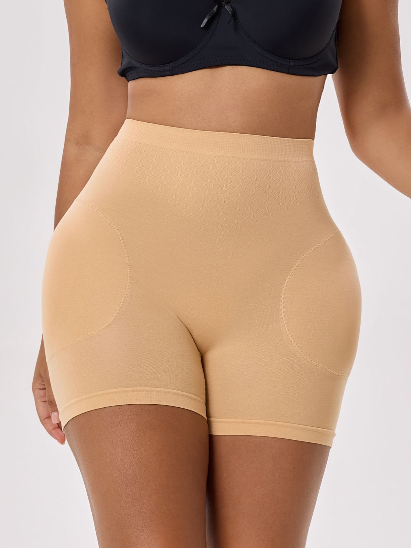 شورت نسائي عالي الخصر