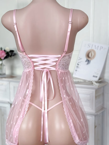 طقم نوم بحواف ملفتة