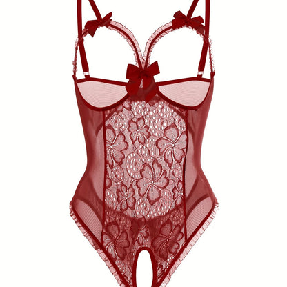 بدلة نسائية مثيرة بقصة دانتيل