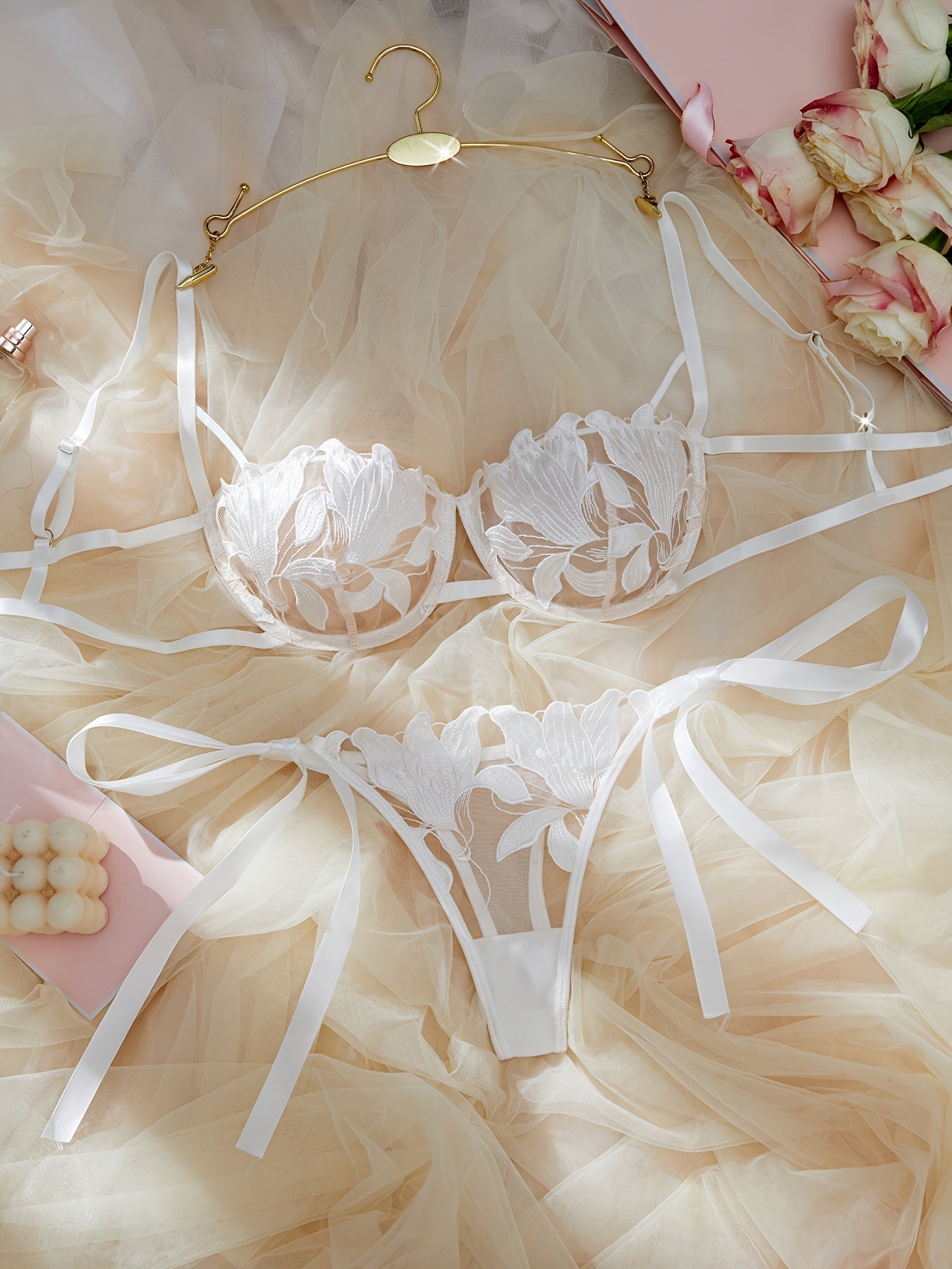 مجموعة لنجري نسائي رومانسية