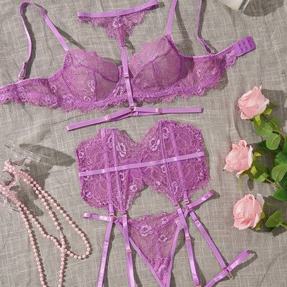 طقم لانجري نسائي - أحمر