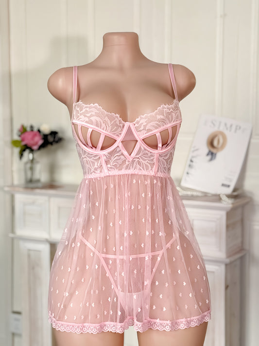 طقم نوم بحواف ملفتة