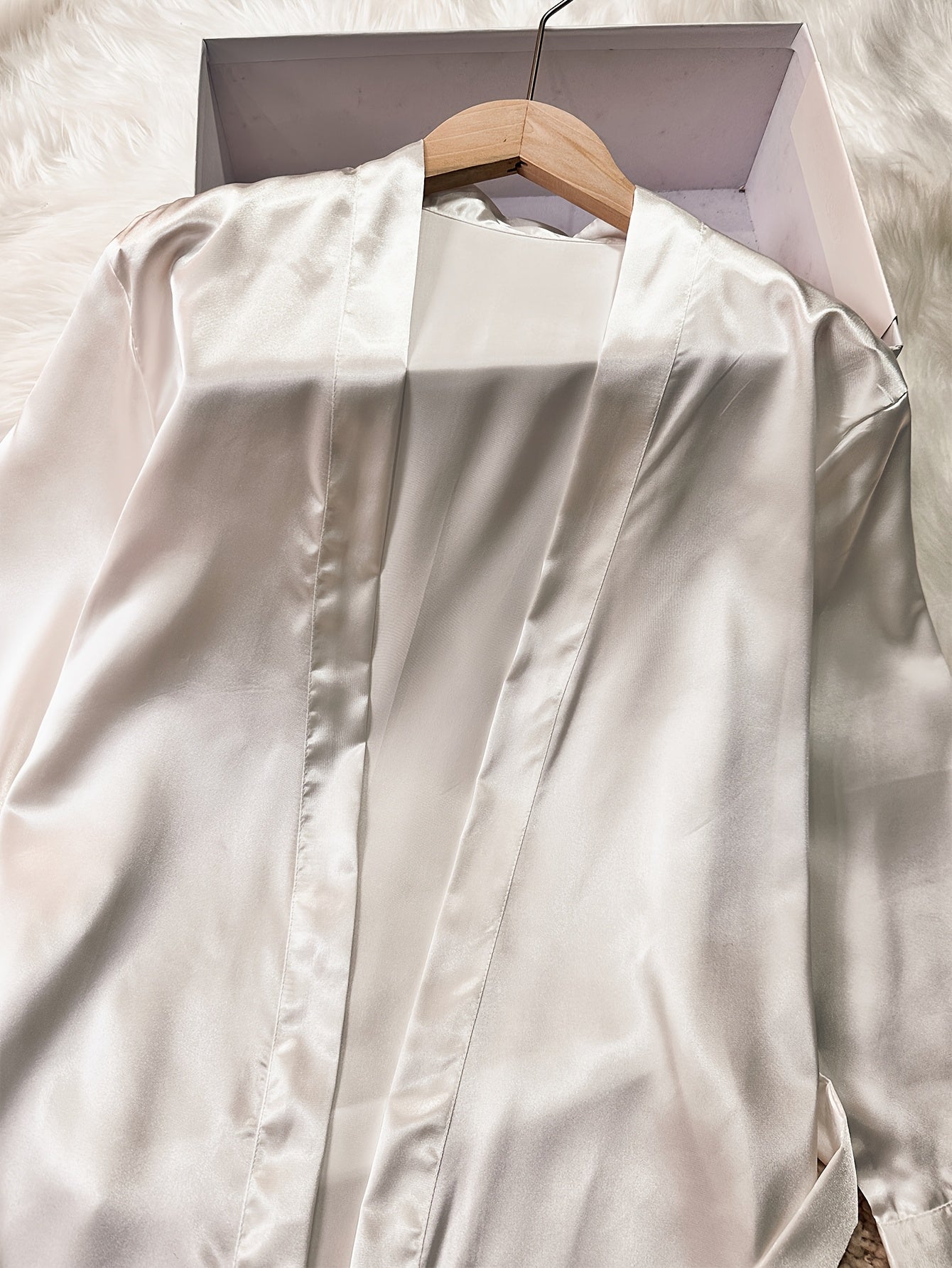 روب نسائي بكم V