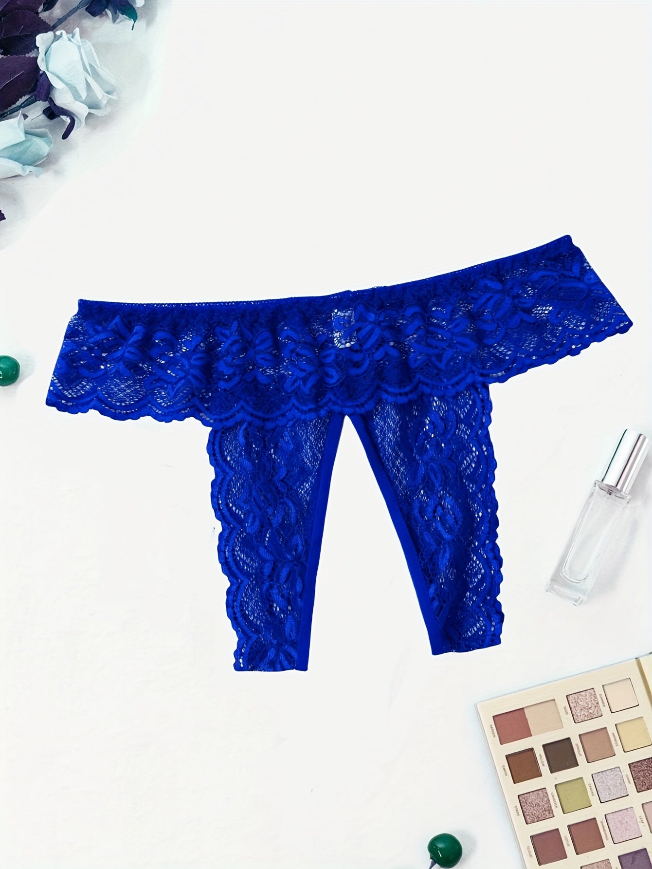 شورت نسائي مثير من دانتيل أحمر