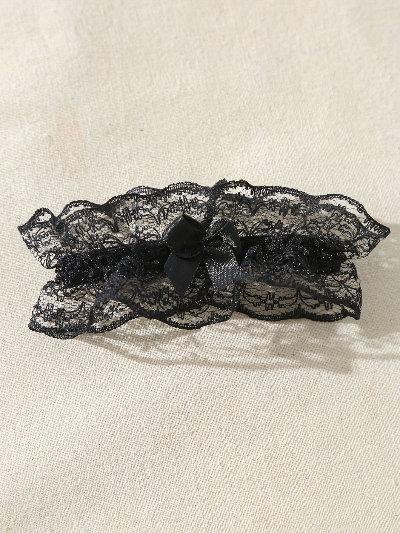 بدلة داخلية مثيرة بتصميم مفتوح