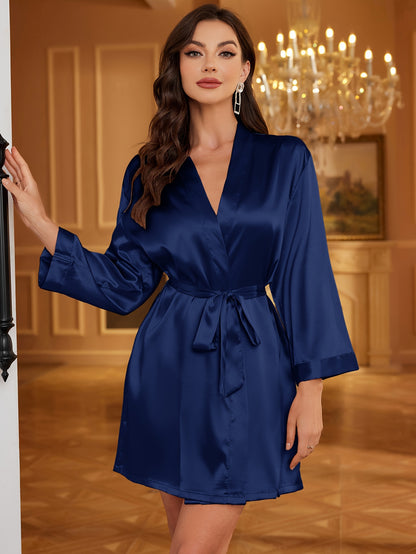 روب ساتان فاخر للنساء