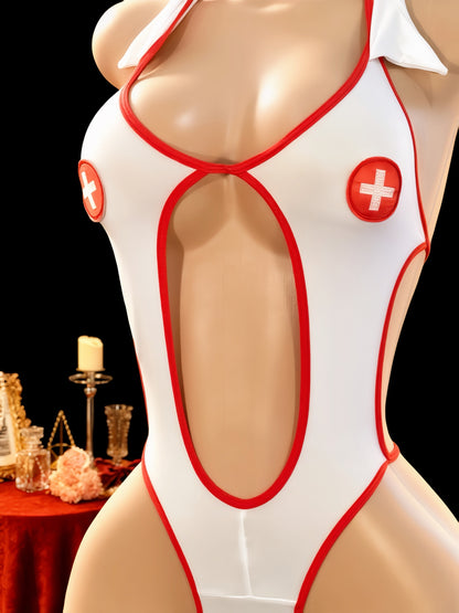 بدلة تمثيل دور مربية بمظهر جذاب