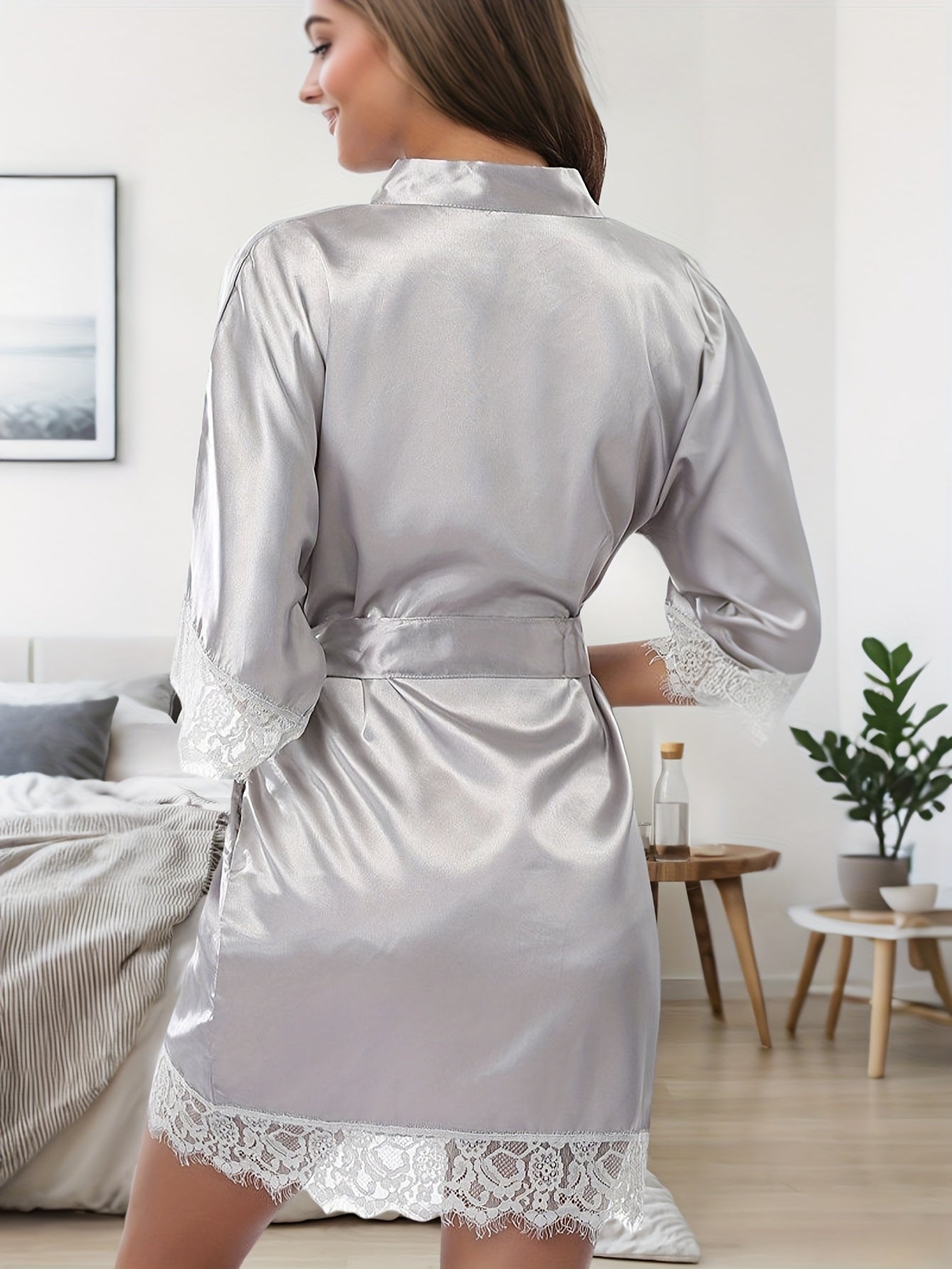 بيجامة نسائية أنيقة