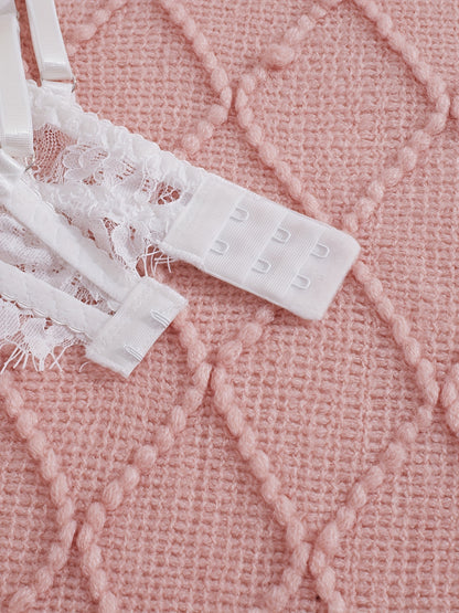 طقم ملابس داخلية أنثوية