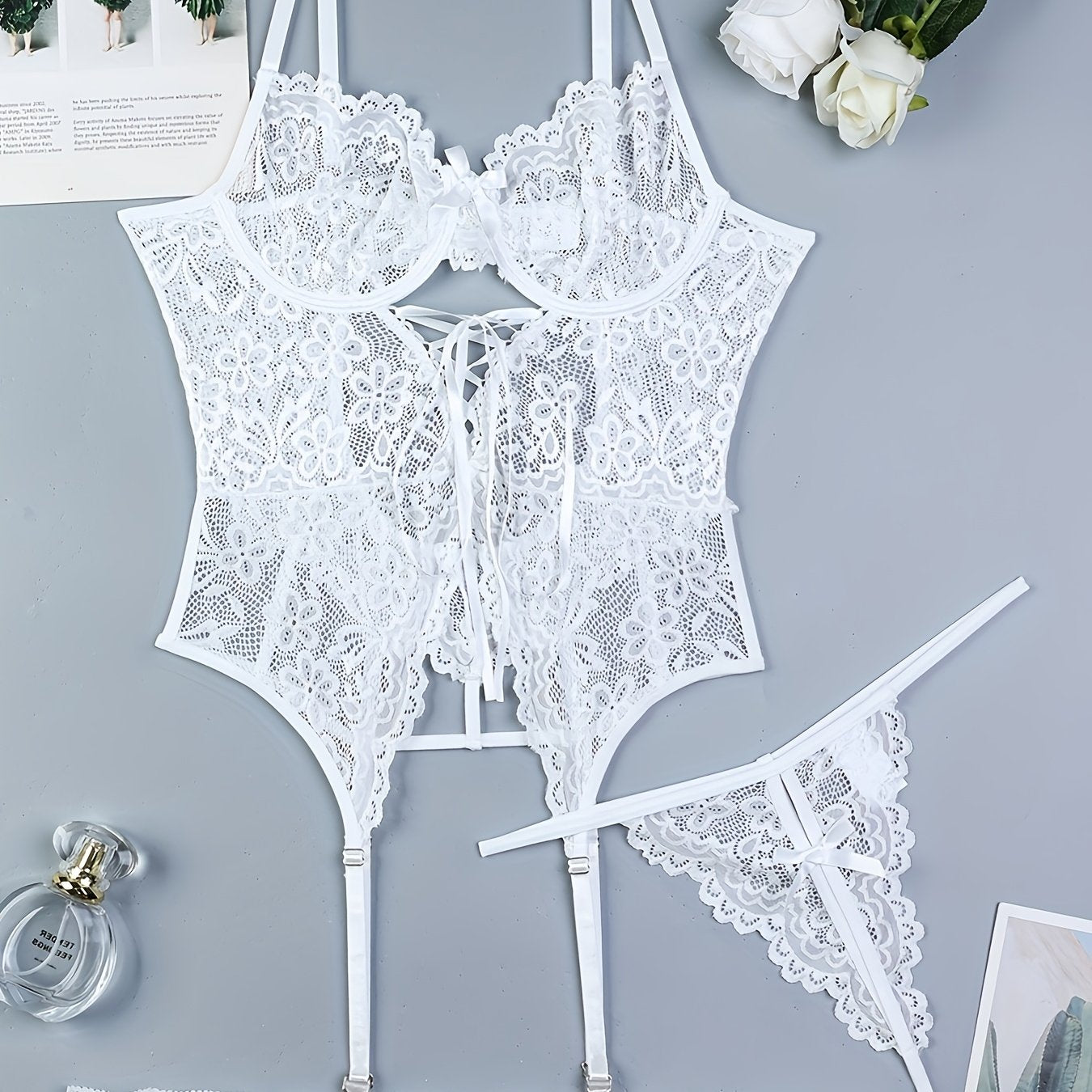 طقم بيجامة فاخر مكون من ثلاث قطع