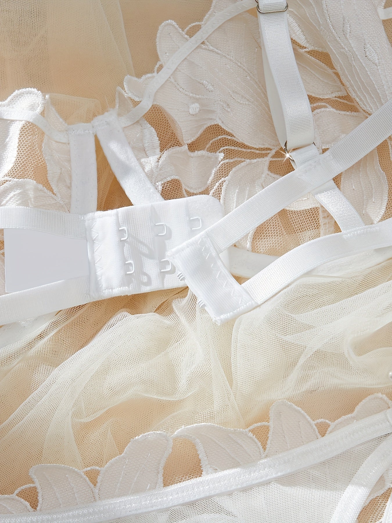 مجموعة لنجري نسائي رومانسية