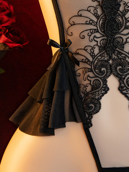 بدلة نسائية شفافه بأربطة