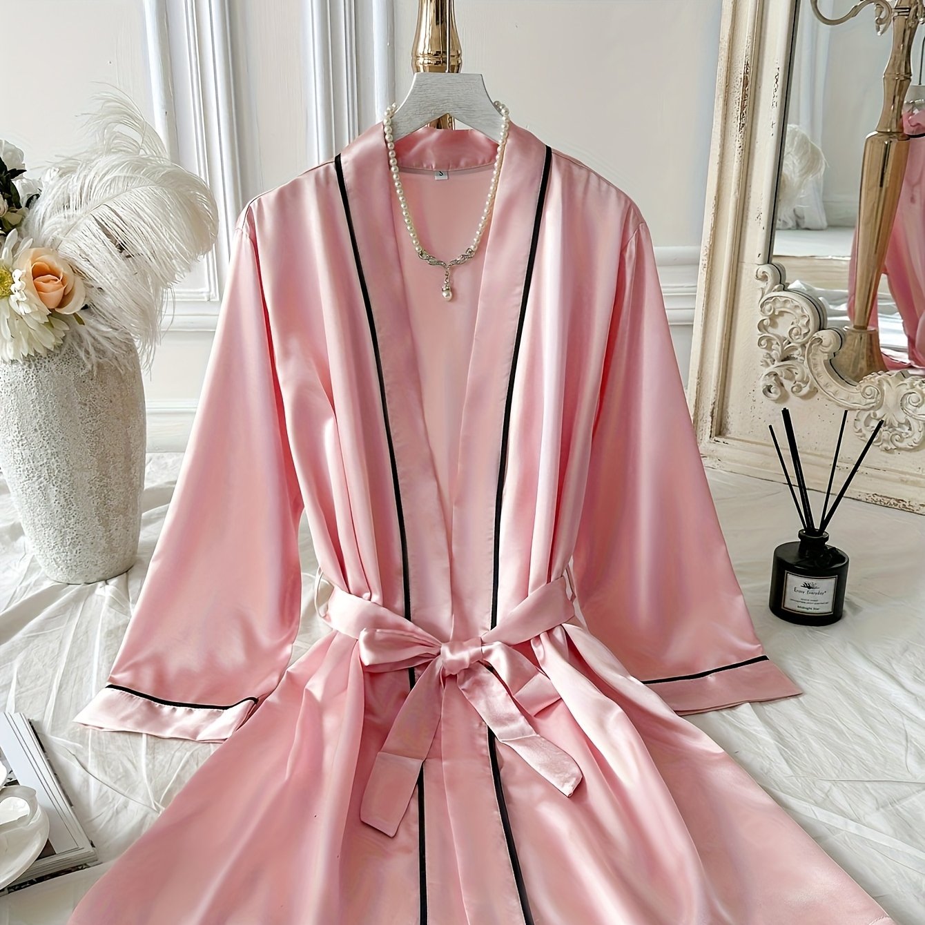 روب ساتان نسائي أنيق وردي