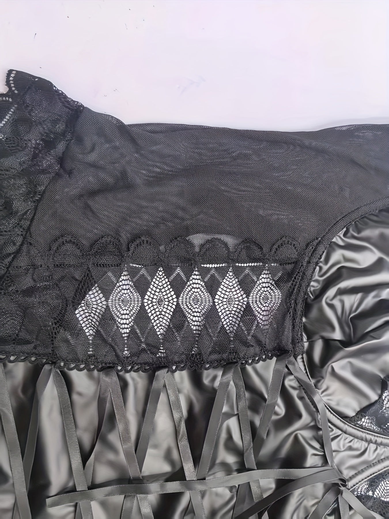 لانجري مثير للمقاسات الكبيرة