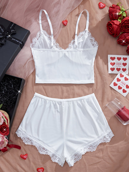 طقم بيجامة نسائية بلون خمري