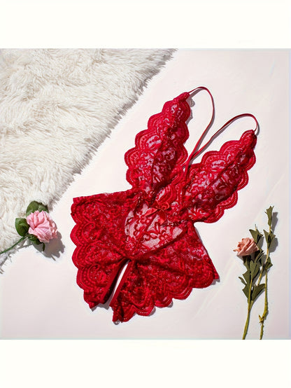 بدلة نسائية مثيرة بتصميم مفتوح