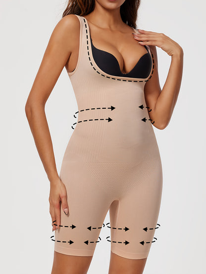 بدلة نسائية ضيقة