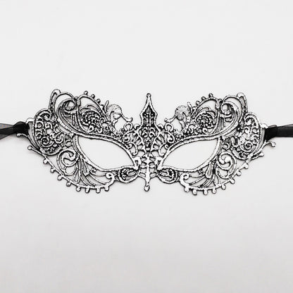 قناع لامع بألوان متنوعة