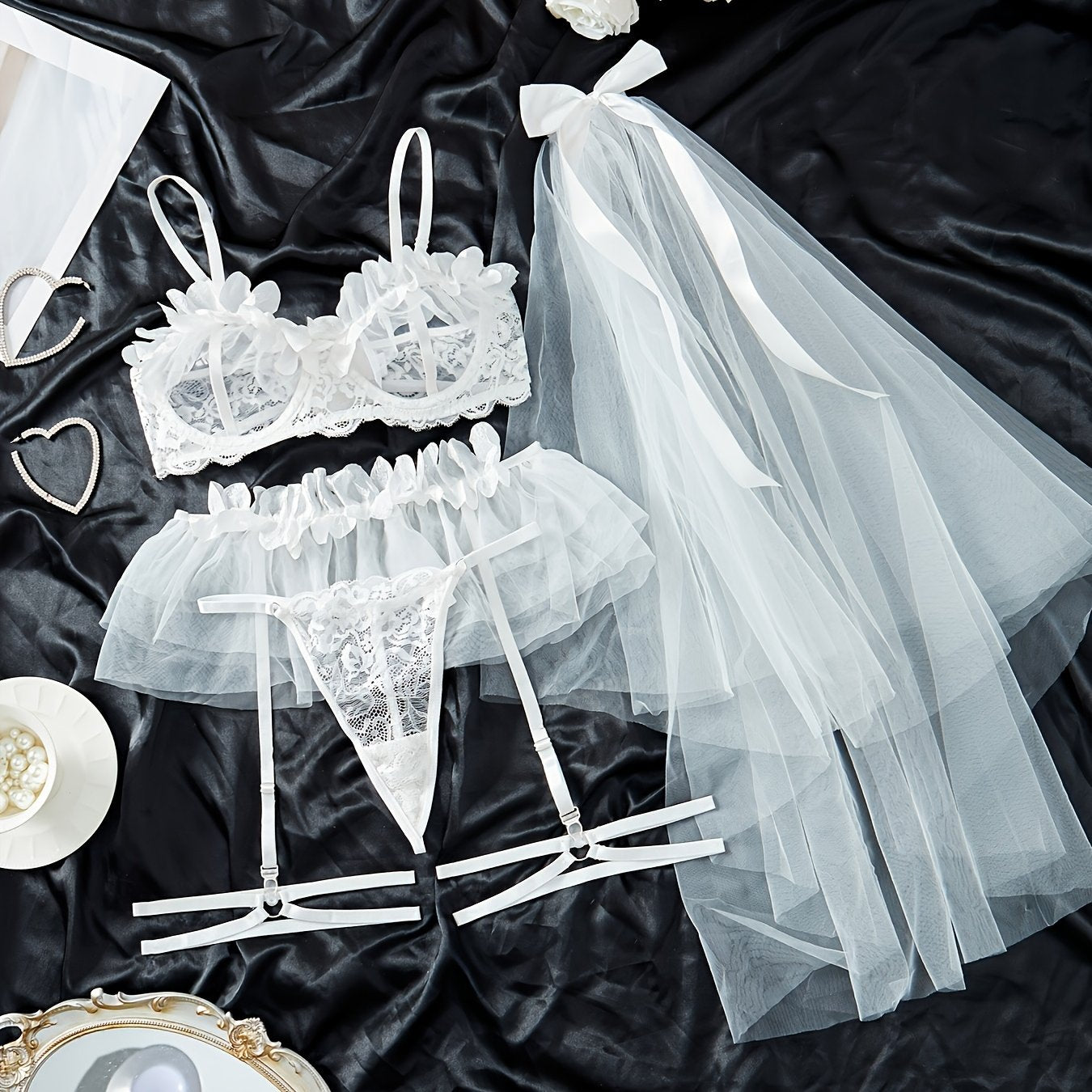 مجموعة لانجري زفاف أنيقة