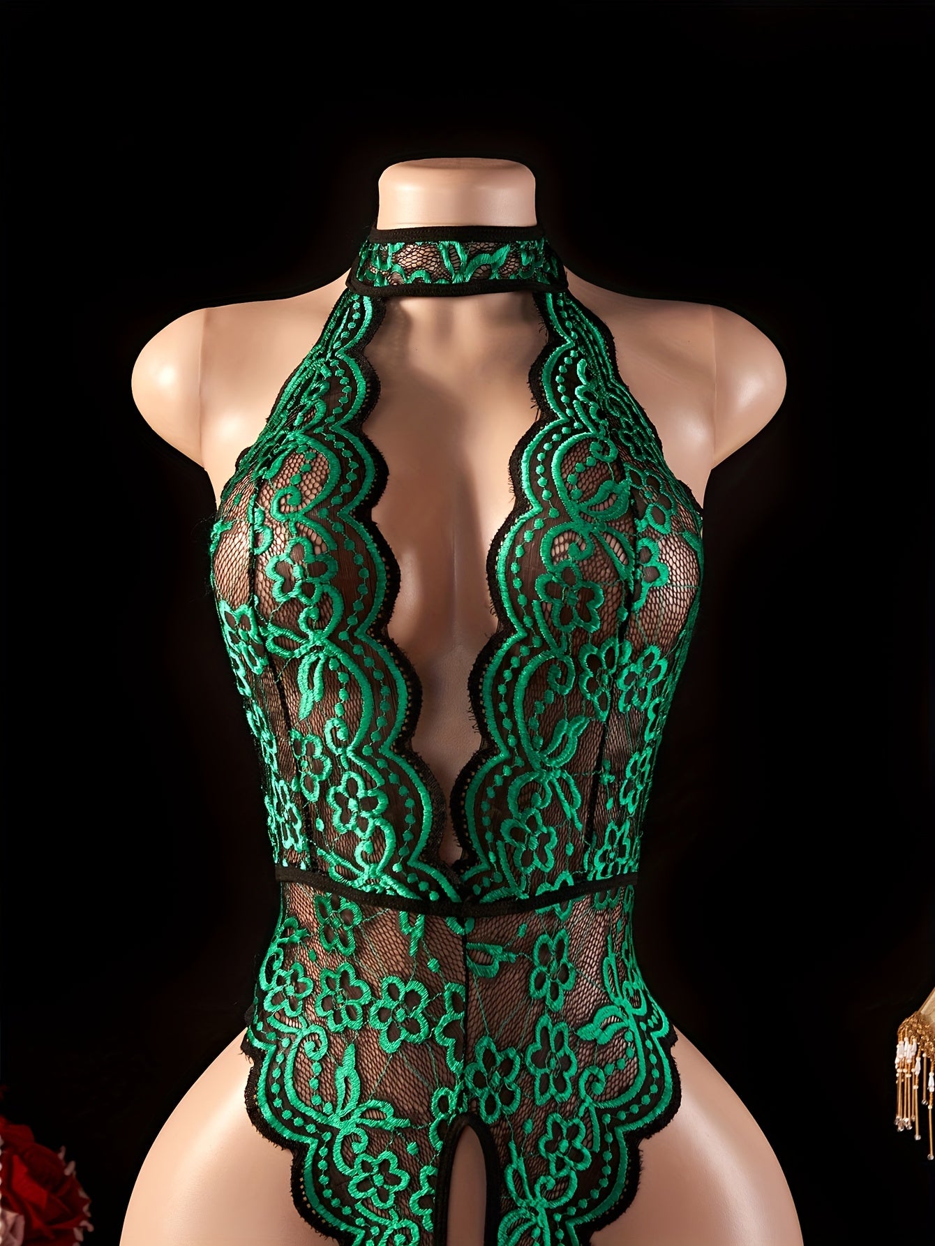 لانجري نسائي بكتف دانتيل