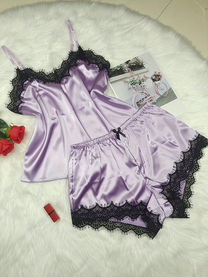 طقم بيجامة نسائية مثير