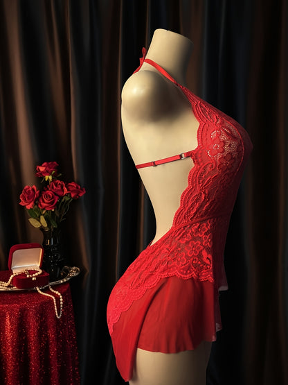 جسم نسائي دانتيل أحمر