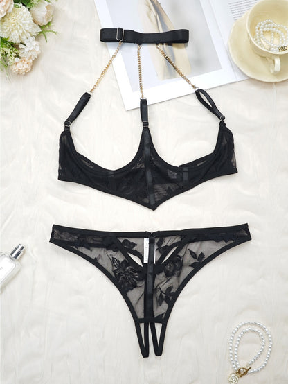 مجموعة لانجري جذابة للنساء