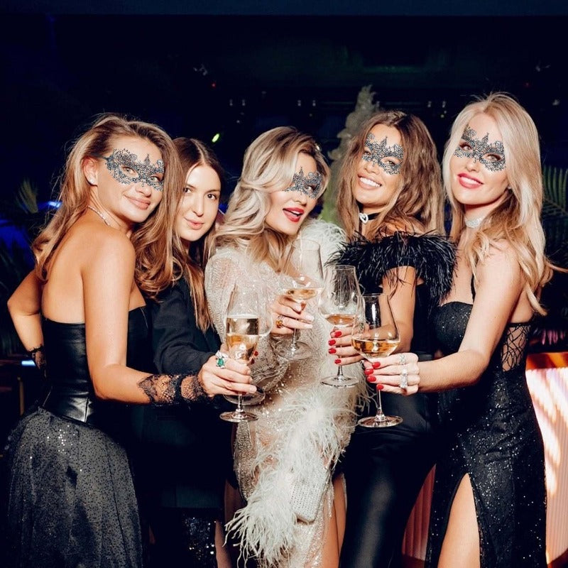 قناع فينيسي نسائي