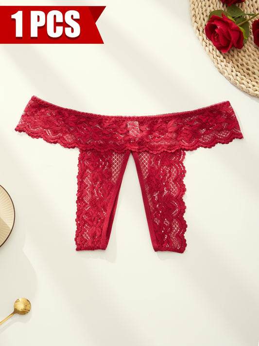 شورت داخلي دانتيل حمراء بحجم كبير