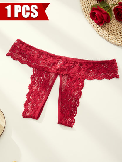 شورت داخلي دانتيل حمراء بحجم كبير