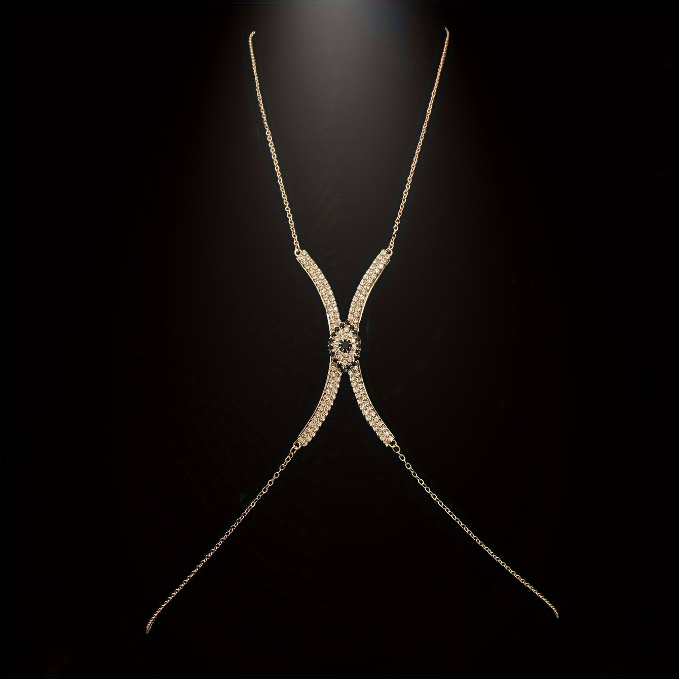 سلسال صدر عيون الشيطان الأنيق