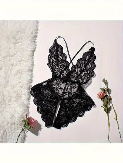 بدلة نسائية مثيرة بتصميم مفتوح