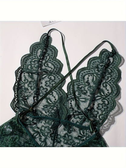 بدلة نسائية مثيرة بتصميم مفتوح