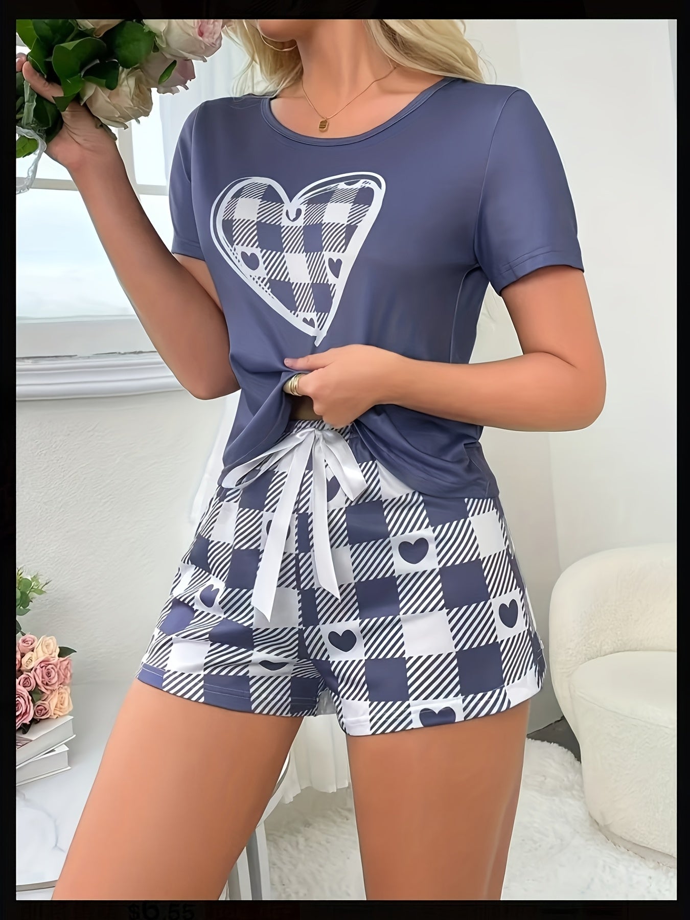 بيجامة نسائية قصيرة بأكمام قصيرة