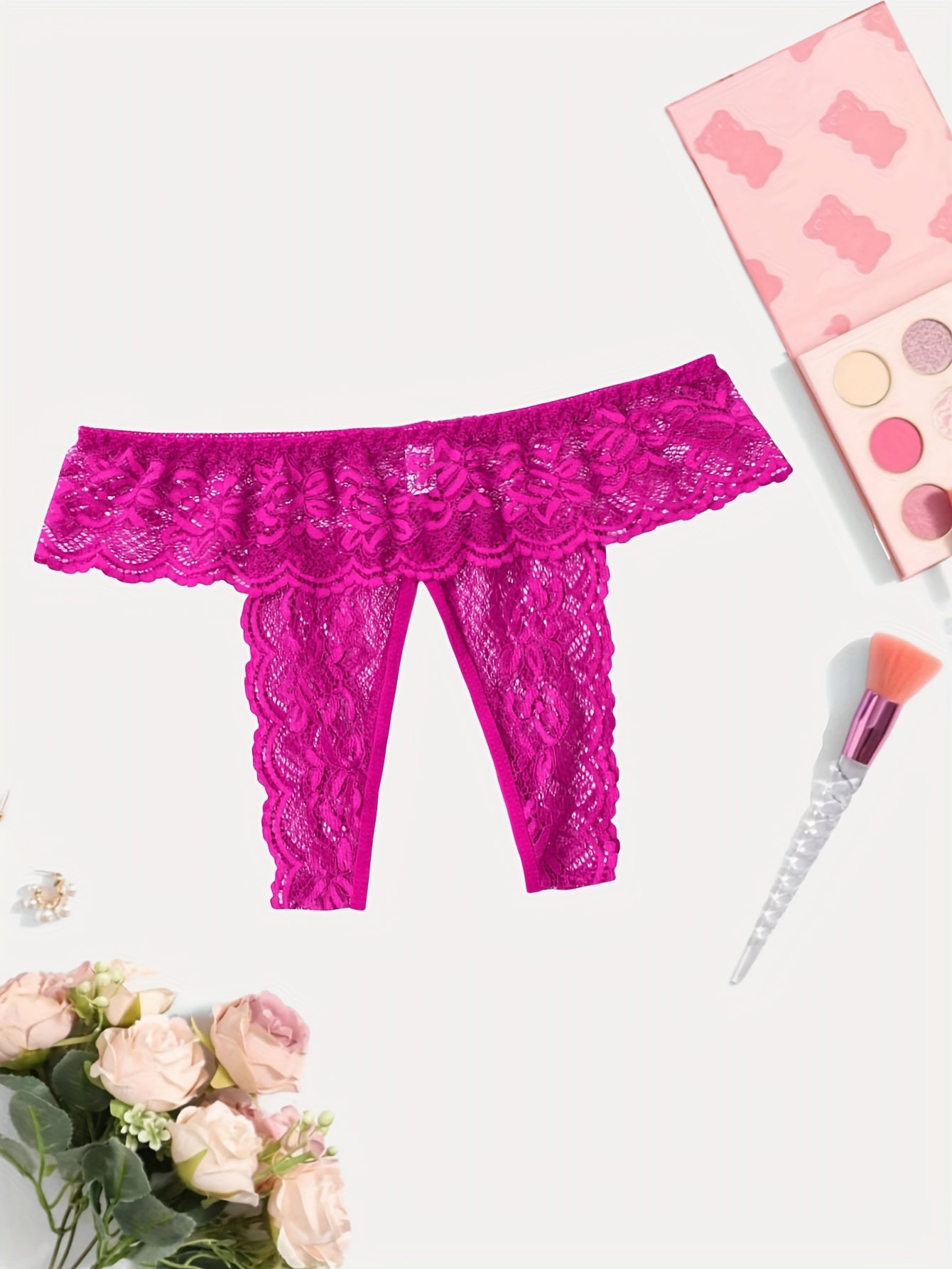 شورت نسائي مثير من دانتيل أحمر